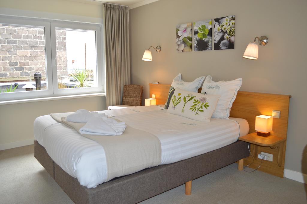 Hotel Ambrosia Ieper Kamer foto