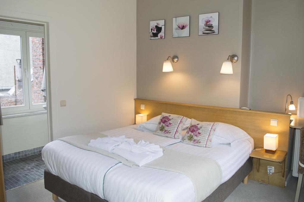 Hotel Ambrosia Ieper Kamer foto